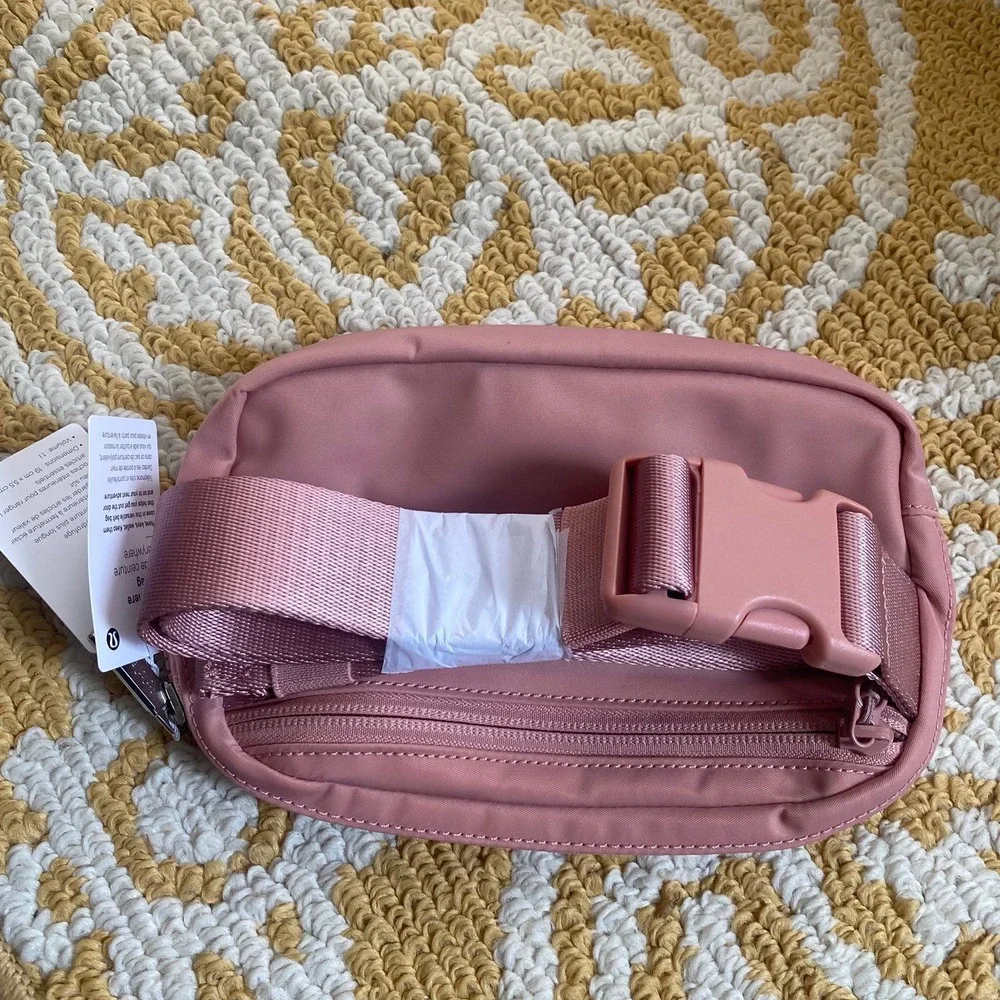Lululemon Everywhere Belt Bag in Pink Pastel NWT